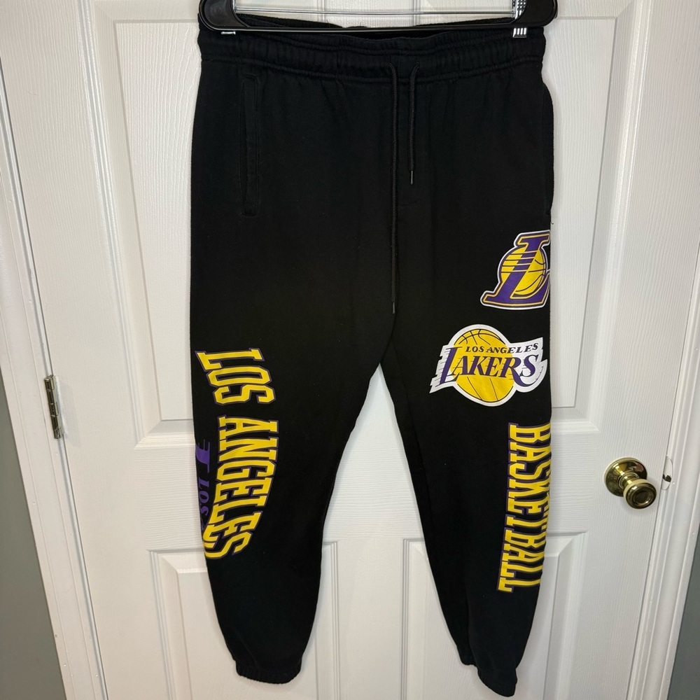 Los Angeles Lakers NBA Black Joggers Sweatpants Size Medium GUC